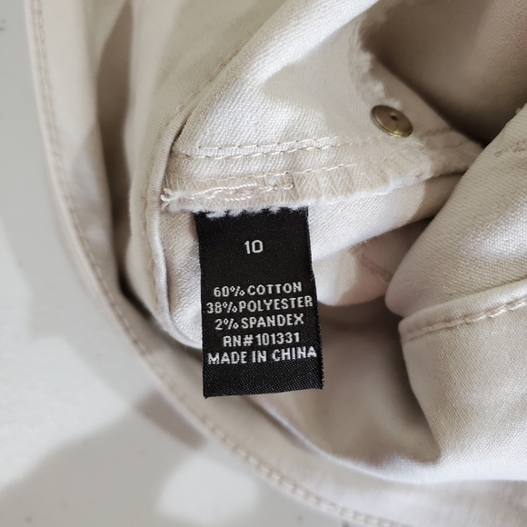 Refuge High Waisted Shorts sz 10 - Picture 2 of 6